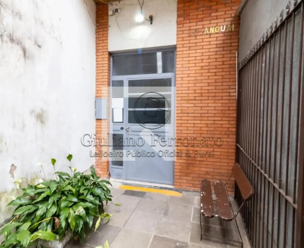 LOTE 918 - Leilão de apartamento  no centro de Porto Alegre/RS