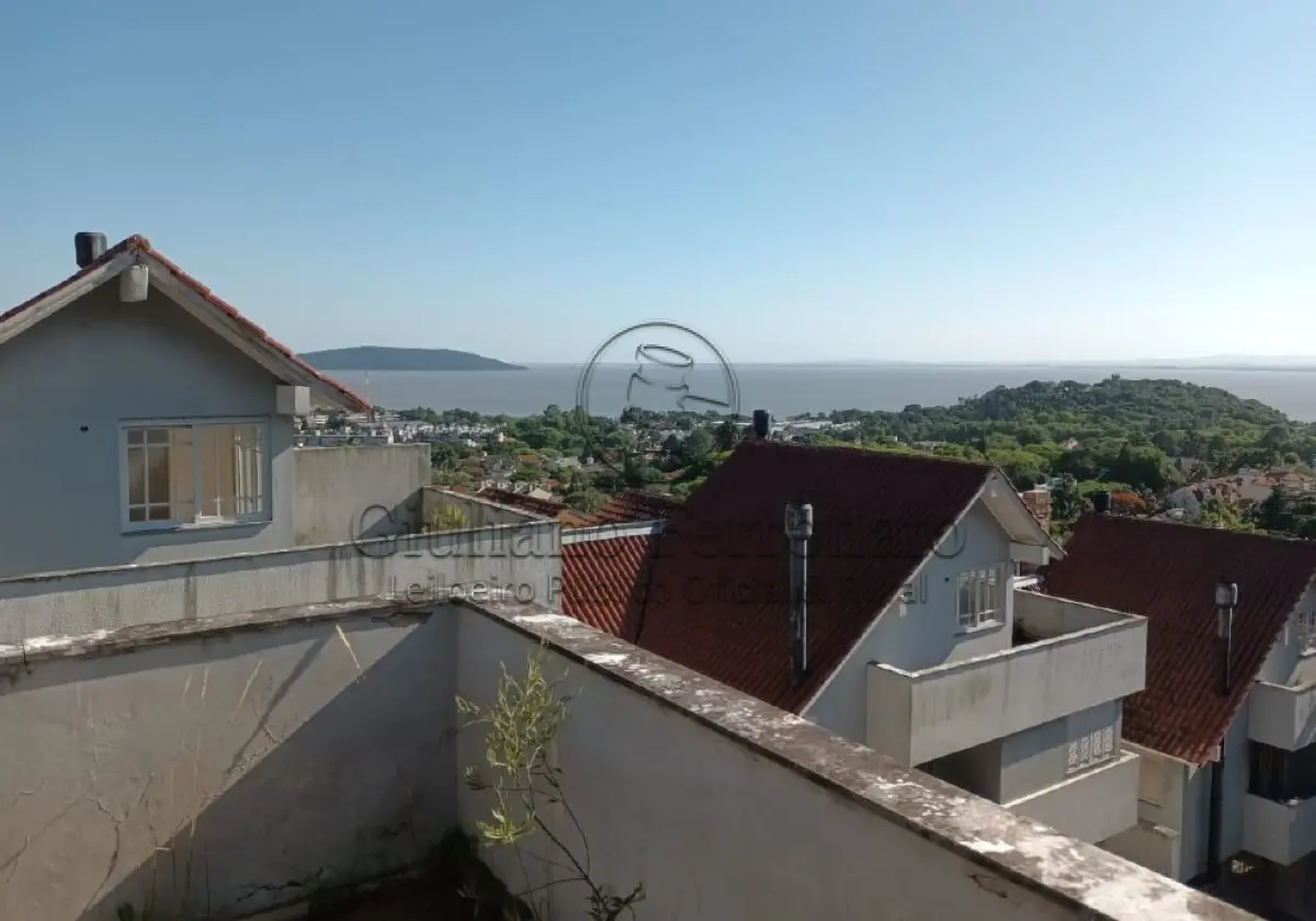 LOTE 891 - Oportunidade Única para retrofit em Condomínio fechado em Porto Alegre/RS